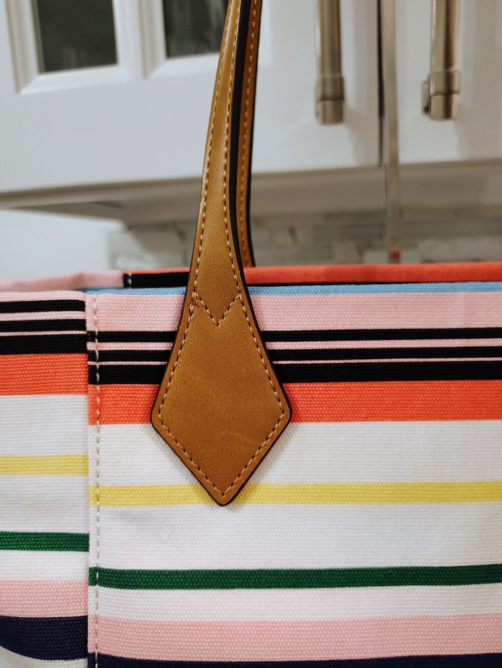 NWT Liz Claiborne Tote Bag - Raffia & Striped Multicolor Canvas - Picture 3 of 14